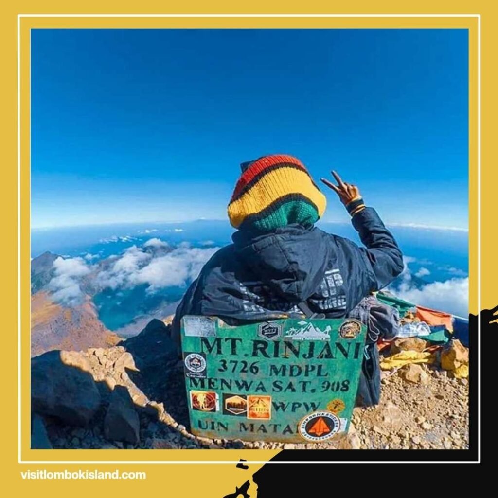 1. Gunung Rinjani, Lombok